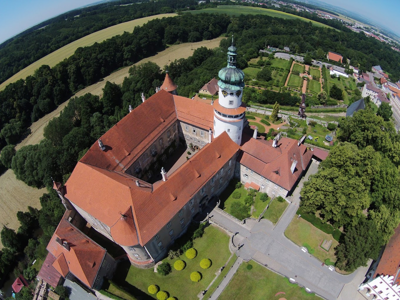 dji01737_dji01737